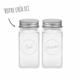 saliere et poivriere en verre
