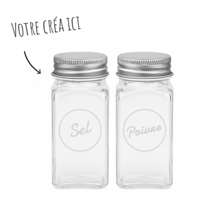 saliere et poivriere en verre